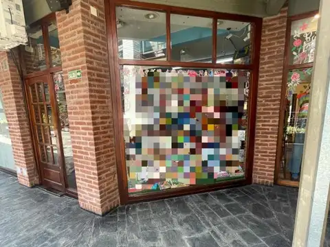 Local en Shooping Paradise Station