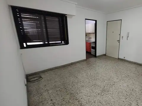 Av Galicia 741 , Piso 4