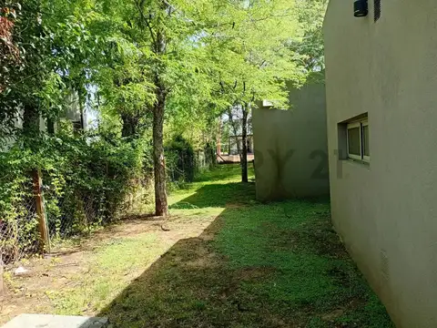 Casa 6 ambientes con 3 baños