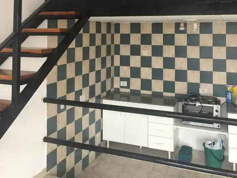 Depto Tipo Casa en Alquiler de 1 dormitorio
