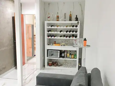 Casa 6 ambientes con 1 baño