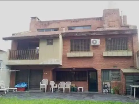 Casa en Venta en Villa Sarmiento, USD 350.000