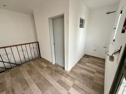 Depto Tipo Casa en Venta con 1 cocheras