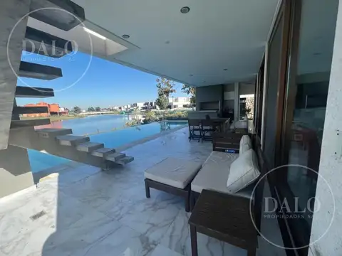 Casa 7 ambientes 390m2 en Venta en Laguna Grande