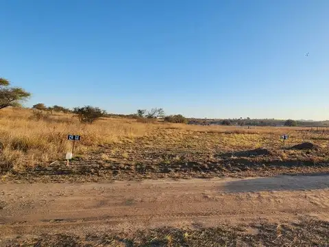 SE VENDE LOTE  DE 300 EN LOMAS DE ANISACATE