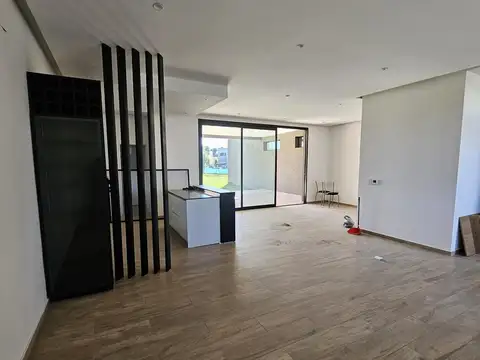 Casa en Venta en Pilar del Este - Santa Elena, USD 247.000