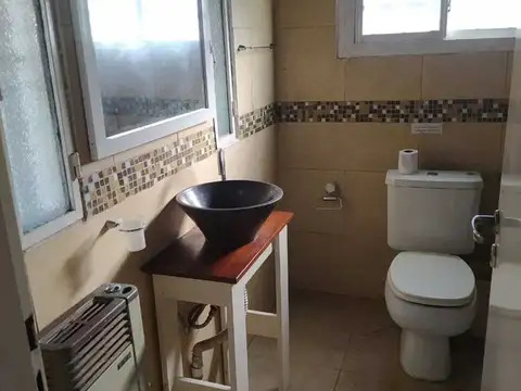 ALQUILER TEMPORAL- CASA ALPINA- BARRIO PARQUE SAKURA, EXALTACION DE LA CRUZ 100