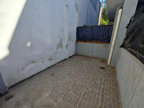 Departamento en Alquiler en Gregorio De Laferrere, $ 320.000