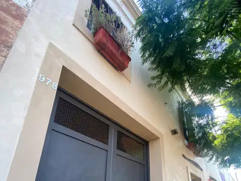 CASA EN VENTA - LA PLATA
