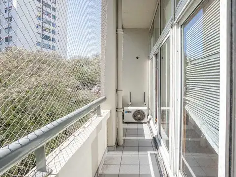 Avenida Álvarez Thomas 100