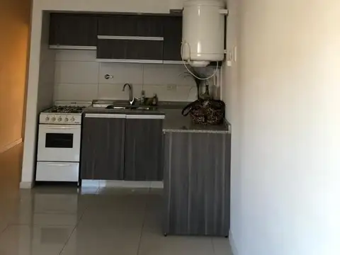 Departamento en Alquiler en Villa Luzuriaga, $ 500.000
