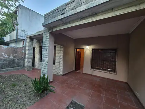Casa en Venta en Martin Coronado, USD 135.000