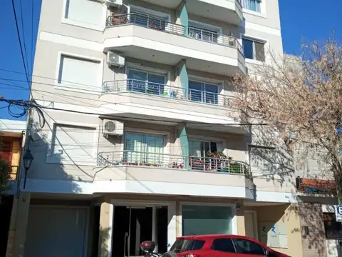 Venta Dpto calle alsina al 100