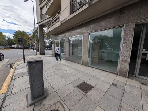 Local en Alquiler 50 años