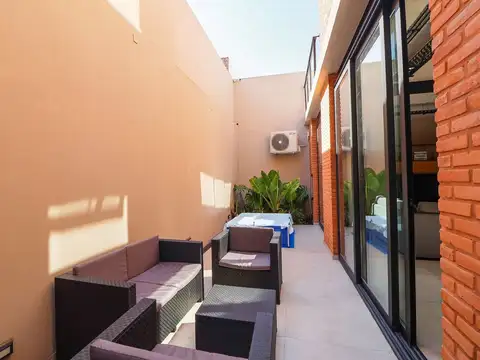 Depto Tipo Casa en Venta de 4 ambientes