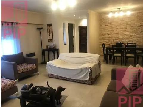 Casa en Venta en Barrio Guemes, USD 250.000