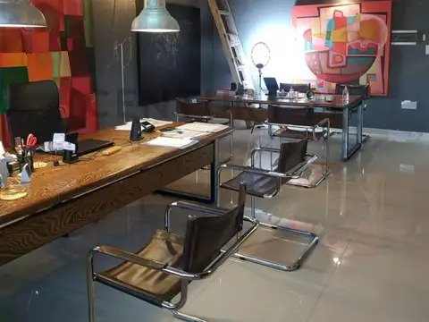 Oficina en Venta 20 años