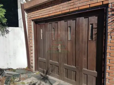 Casa 5 ambientes con 3 baños