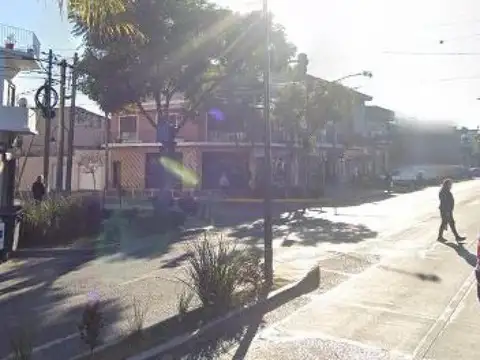 Depto Tipo Casa en Venta 50 años