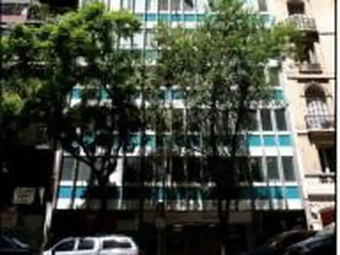 Local Avenida Santa Fe y Suipacha