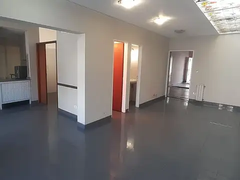 Local Comercial en Venta con Patio