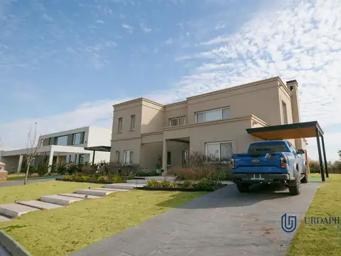 Casa con vista al golf en La Calesa - URDAPILLETA PROPIEDADES