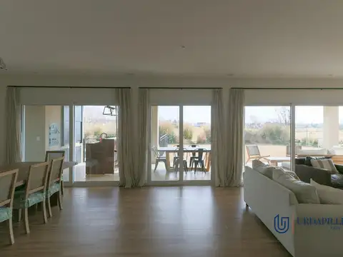 Casa en Venta al Oeste