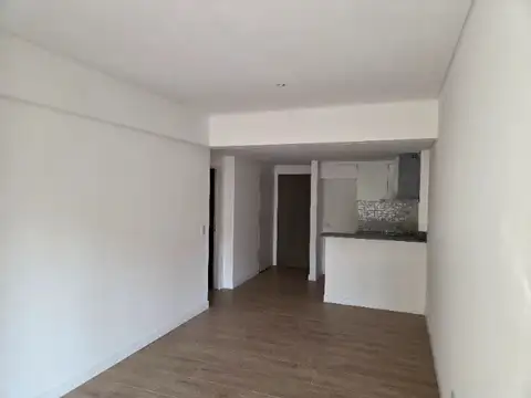 Monoambiente a estrenar, sin amoblar en Monserrat