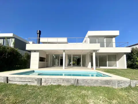 El Yacht  en Venta y Alquiler anual sin muebles, 4 dorm. en suite.