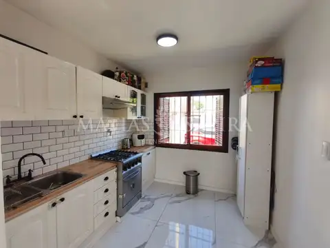 Depto Tipo Casa 4 ambientes con 2 baños