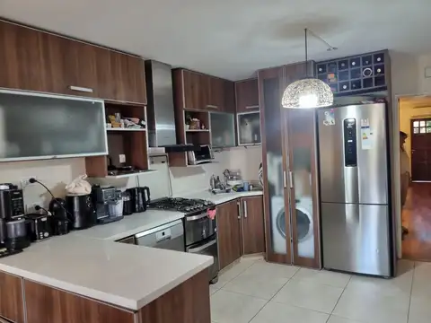 Casa en Venta en Munro, USD 207.000