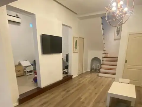 Casa en Venta en Villa Sarmiento, USD 230.000