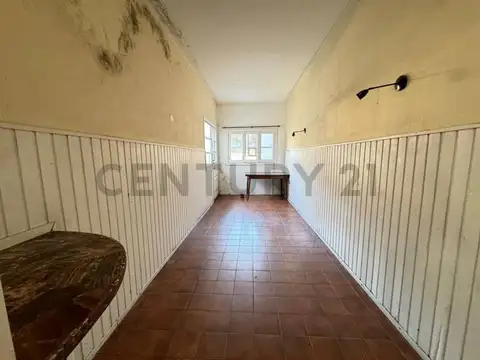 Hector Noya 500, Piso 0