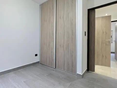 Depto Tipo Casa en Venta en Versalles, USD 156.000