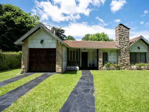 405 entre Cno. Gral Belgrano y 28 , Piso 0