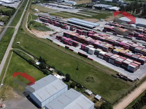 Terreno en Venta 90  mts Frente