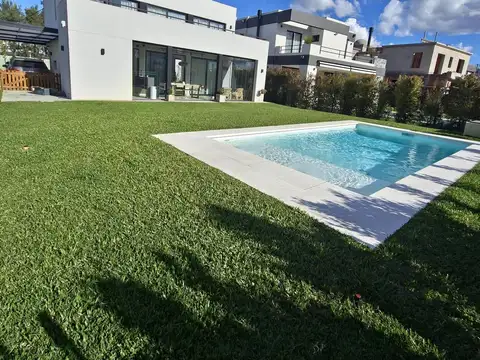 Barrio Cerrado Carpinchos al 200