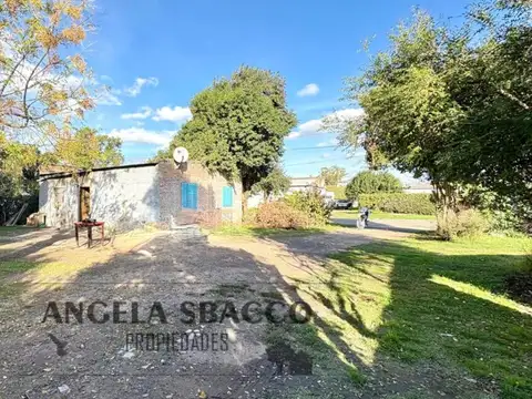 Casa 2 ambientes con 1 baño