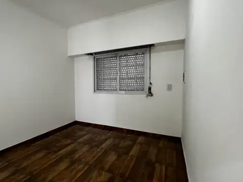 Casa reciclada 2 dormitorios venta Ituzaingo Norte