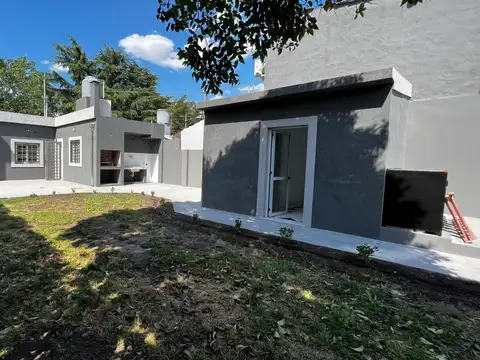 Casa reciclada 2 dormitorios venta Ituzaingo Norte