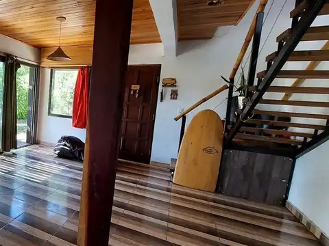 Casa en Alquiler en Los Acantilados, USD 1.000