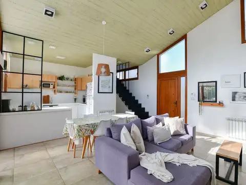 Casa 4 ambientes con 3 baños