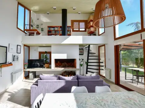 Casa en Venta en Villa Elisa, USD 249.000