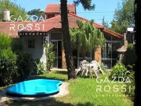 Casa en Venta con 5 cocheras