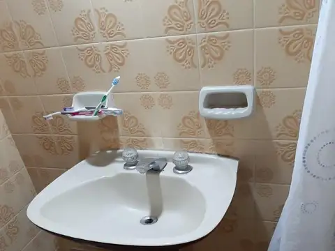 GABOTO 5200 CASA INTERNA DOS PLANTAS TERRAZA QUINCHO PARRILL