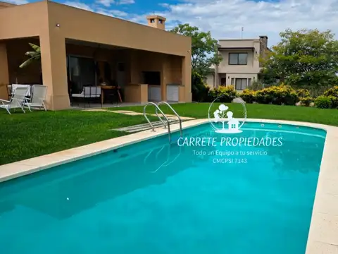 Casa en ALQUILER de 4 ambientes con pileta y cochera. Barrio San Ramiro. Pilar