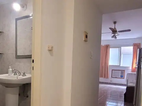 Monoambiente  con cocina kitchinet -  excelente estado - APTO PROFESIONAL