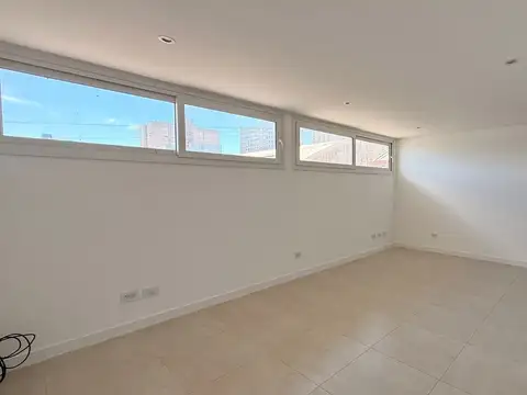 OFICINA EN ALQUILER ZONA JUAN B JUSTO