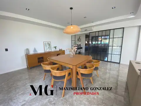 Casa 7 ambientes con 3 baños