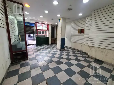 Local con sotano - A metros de plaza Miserere - AV. Rivadavia - Once
